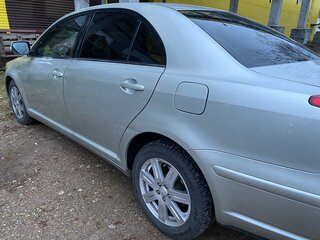 2008 Toyota Avensis II Рестайлинг, серебристый, 775000 рублей, вид 4