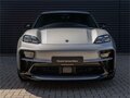 2026 Porsche Macan Turbo II, серебристый, 19550032 рублей - вид 1