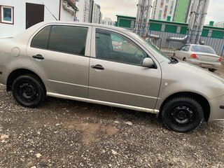 2007 Skoda Fabia I Рестайлинг, белый, 240000 рублей, вид 4