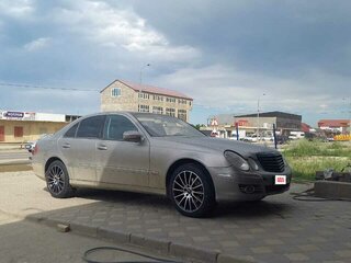 2008 Mercedes-Benz E-Класс 240 III (W211, S211) Рестайлинг, серебристый, 1000000 рублей, вид 1