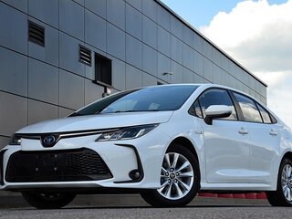 2023 Toyota Corolla XII (E210), белый, 1690000 рублей, вид 1