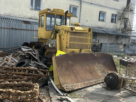 1989 ЧТЗ Т-130, жёлтый, 600000 рублей, вид 3