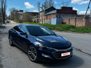 2020 Chevrolet Malibu IX Рестайлинг, синий, 1390000 рублей, вид 1