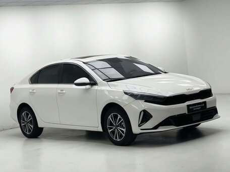 2026 Kia K3 II (China Market) Рестайлинг, белый, 1960000 рублей, вид 3