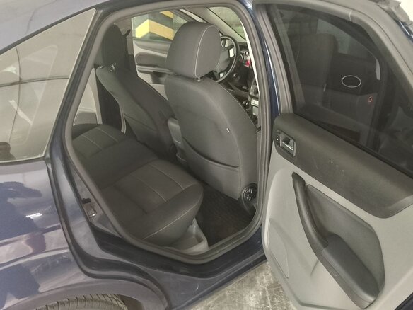 2010 Ford Focus II Рестайлинг, синий, 700000 рублей - вид 4