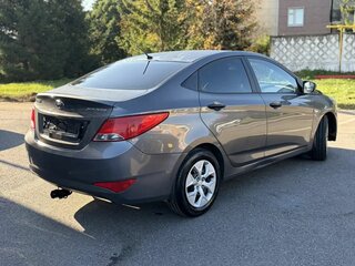 2014 Hyundai Solaris I Рестайлинг, серый, 676500 рублей, вид 5