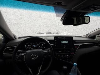 2023 Toyota Camry VIII (XV70) Рестайлинг, чёрный, 3500000 рублей, вид 3