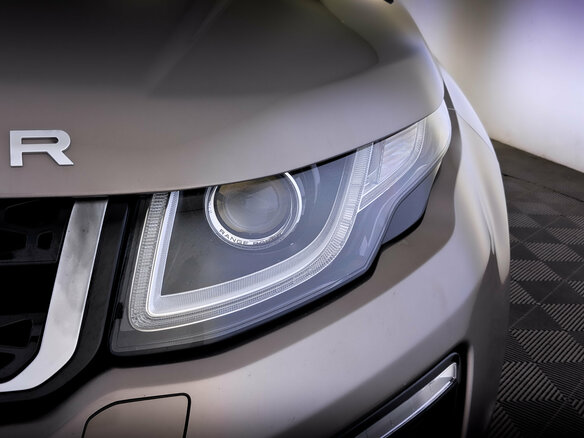 2017 Land Rover Range Rover Evoque I Рестайлинг, коричневый, 2855000 рублей - вид 16