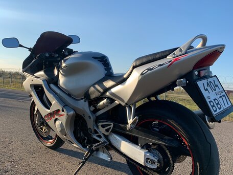 2002 Honda CBR 600F, серебристый, 400000 рублей, вид 4