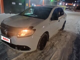 2017 Renault Logan II, белый, 380000 рублей, вид 3