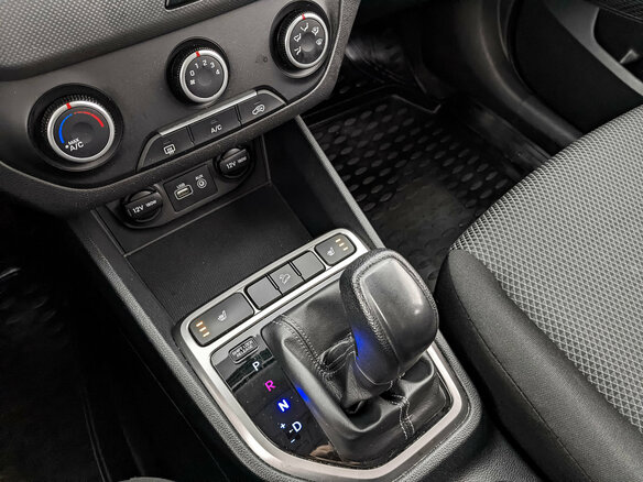 2019 Hyundai Creta I, серый, 1525000 рублей - вид 20