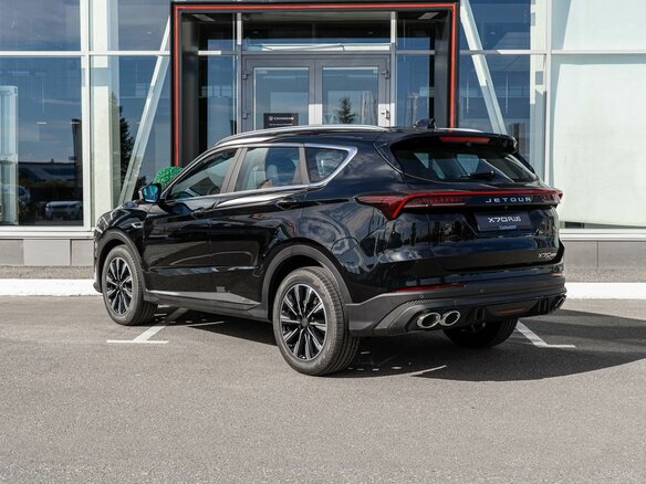 2026 Jetour X70+ I Рестайлинг, чёрный, 3399000 рублей - вид 2