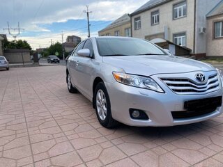 2011 Toyota Camry VI (XV40) Рестайлинг, серебристый, 1000000 рублей, вид 5