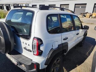 2023 Lada (ВАЗ) Niva Travel I, белый, 840000 рублей, вид 3