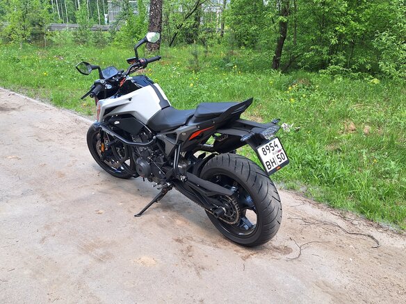 2023 KTM 790 Duke, серый, 875000 рублей - вид 13