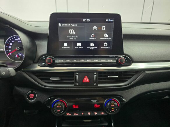 2019 Kia Cerato IV, красный, 1849000 рублей - вид 19