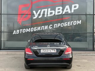 2017 Mercedes-Benz E-Класс 200 V (W213, S213, C238), чёрный, 2300000 рублей, вид 5