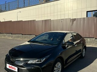 2021 Toyota Corolla XII (E210), чёрный, 2525000 рублей, вид 2