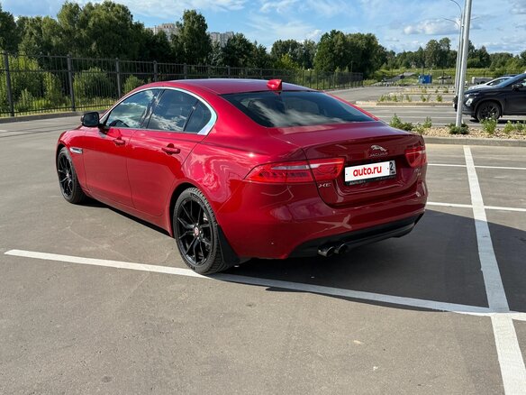 2016 Jaguar XE I, красный, 2150000 рублей - вид 6
