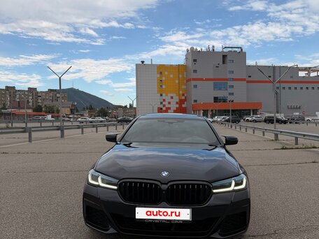 2021 BMW 5 серии 530i VII (G30/G31/G38) Рестайлинг, синий, 4850000 рублей, вид 2