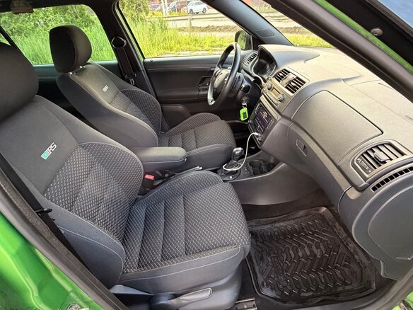 2010 Skoda Fabia RS II, зелёный, 850000 рублей - вид 13
