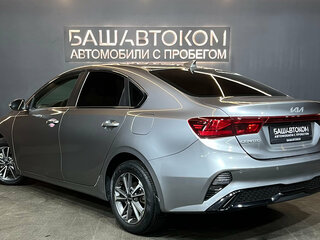 2021 Kia Cerato IV Рестайлинг, серый, 1820000 рублей, вид 4