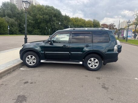 2008 Mitsubishi Pajero IV, зелёный, 1550000 рублей, вид 1