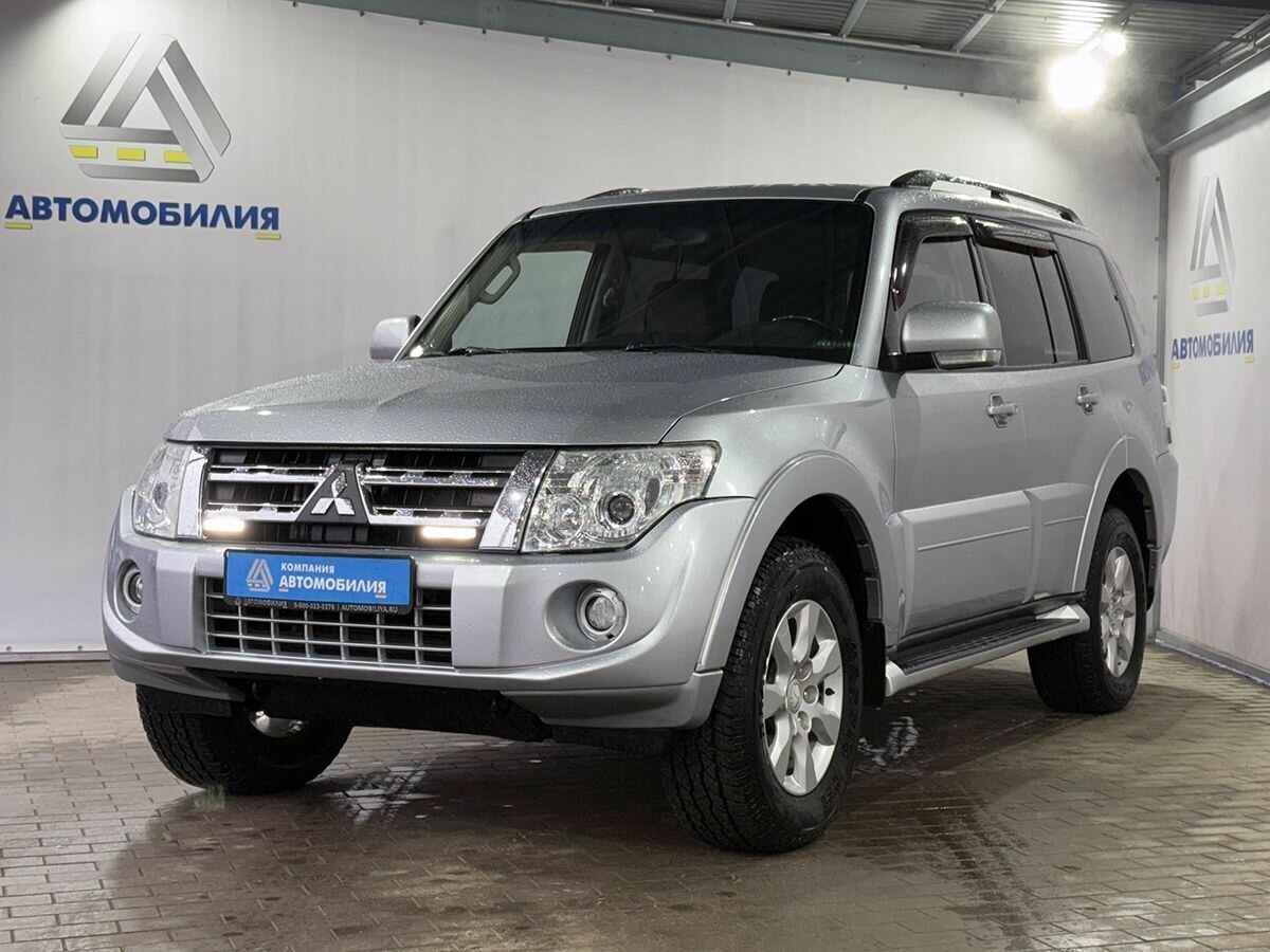 Открыть фотографии: Mitsubishi Pajero IV Рестайлинг 1