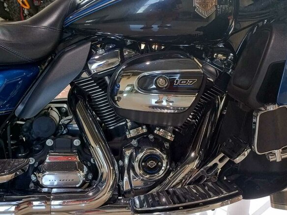2017 Harley-Davidson Electra Glide, синий, 1670000 рублей - вид 11