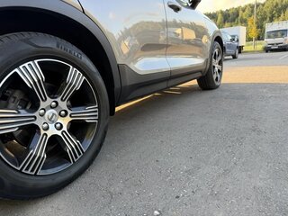 2020 Volvo XC40 I, серый, 3990000 рублей, вид 4