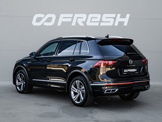 2021 Volkswagen Tiguan II Рестайлинг, чёрный, 3650000 рублей, вид 2