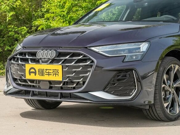 2026 Audi A3 Sportback 35 TFSI IV (8Y) Рестайлинг, фиолетовый, 3630000 рублей - вид 1
