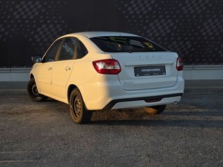 2020 Lada (ВАЗ) Granta I Рестайлинг, белый, 670000 рублей, вид 4