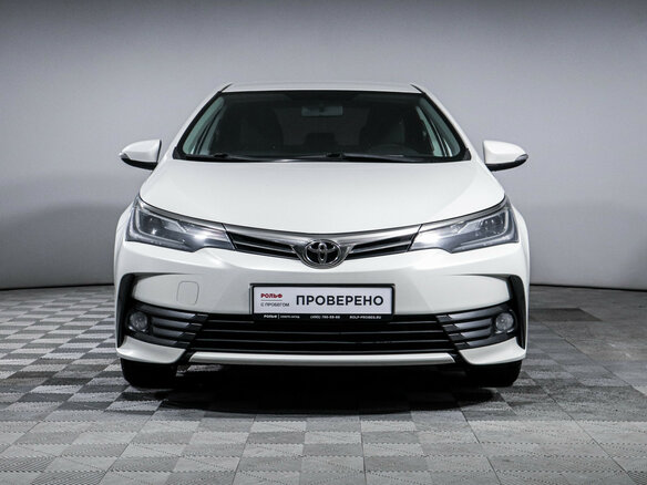 2017 Toyota Corolla XI (E160, E170, E180) Рестайлинг 1, белый, 1725000 рублей - вид 1