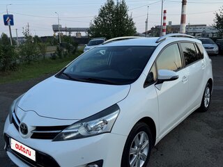 2014 Toyota Verso I Рестайлинг, белый, 1400000 рублей, вид 4