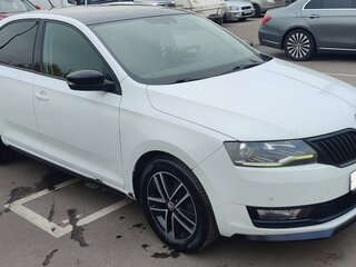 2018 Skoda Rapid I Рестайлинг, белый, 1300000 рублей, вид 3
