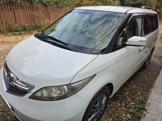 2004 Honda Elysion I, белый, 840000 рублей, вид 1
