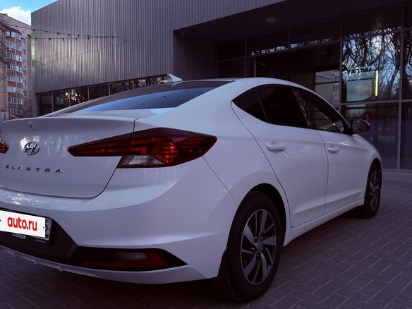 2019 Hyundai Elantra VI (AD) Рестайлинг, белый, 1420000 рублей - вид 10