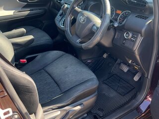 2010 Toyota Wish II, красный, 1500000 рублей, вид 5
