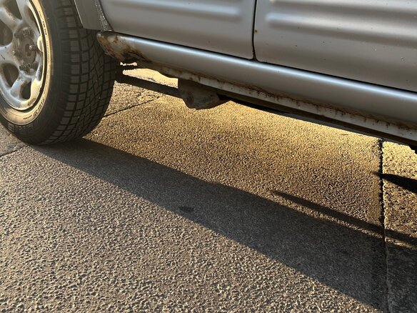 2002 Isuzu Rodeo II, серебристый, 320000 рублей - вид 13