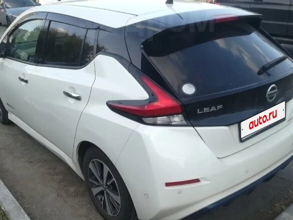 2019 Nissan Leaf II (ZE1), белый, 1750000 рублей - вид 2