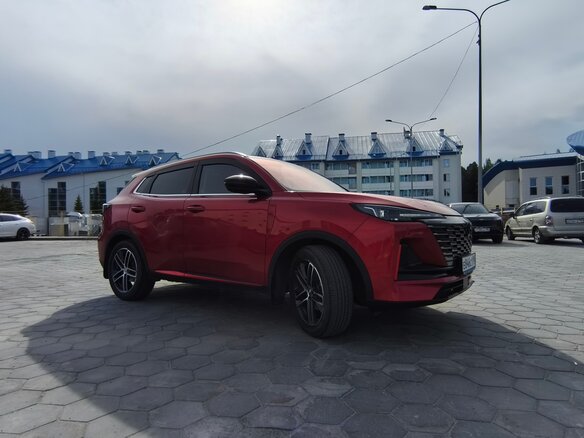 2023 Changan CS55 Plus II, красный, 2070000 рублей - вид 3