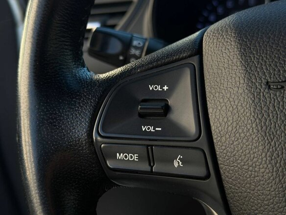 2011 Kia Rio 4-speed III, белый, 576000 рублей - вид 14