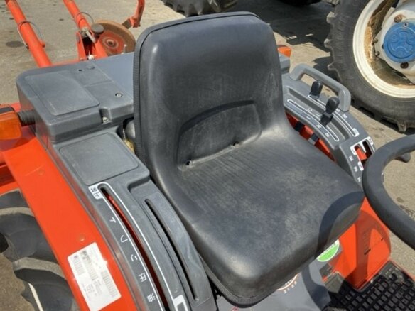 2010 Kubota Aste, красный, 500000 рублей - вид 4