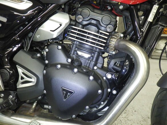 2024 Triumph Speed 400, красный, 677000 рублей - вид 6