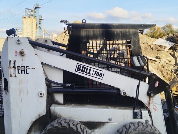 2022 Bull SL700, белый, 1700000 рублей