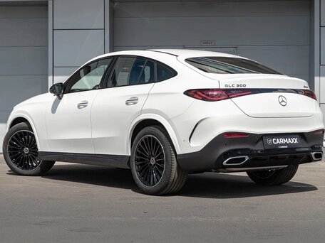 2026 Mercedes-Benz GLC Coupe 300 II (C254), белый, 9490000 рублей, вид 4