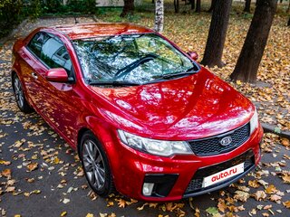 2011 Kia Cerato Koup II, красный, 900000 рублей, вид 3