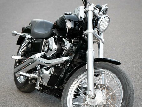 2013 Harley-Davidson Dyna Glide Custom, чёрный, 650000 рублей, вид 2