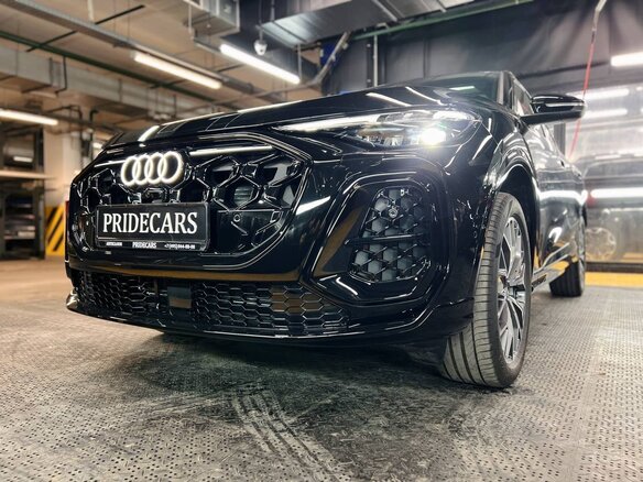 2026 Audi Q5 L III (GU), чёрный, 5899000 рублей - вид 2
